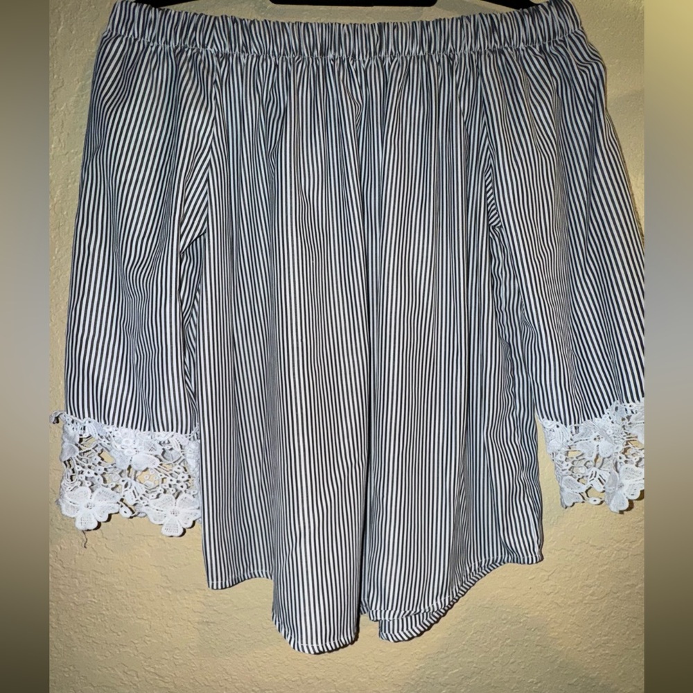 Kontrol Striped Off-Shoulder Top with Lace Sleeves